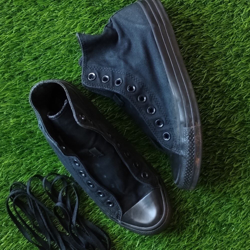 Converse All Star Black On Black Unisex M7 W9
